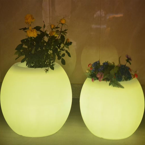 塑膠滾塑LED燈飾產品（可遙控調色）308